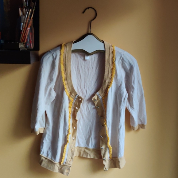 5/$25💖Nick & Mo Ruffle Cardigan - Picture 6 of 8